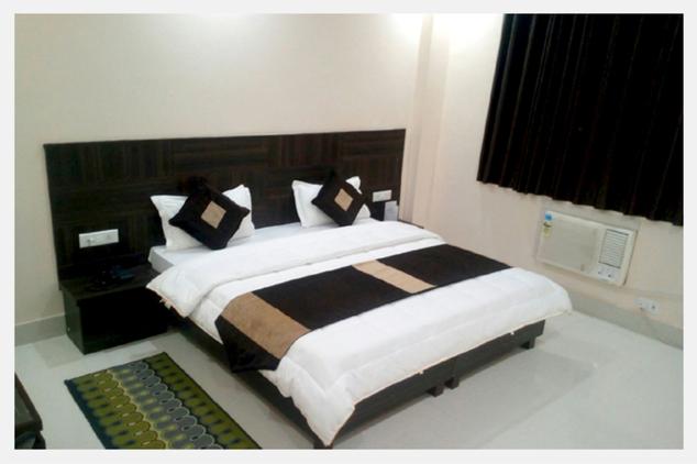 Hotel Aastha Palace